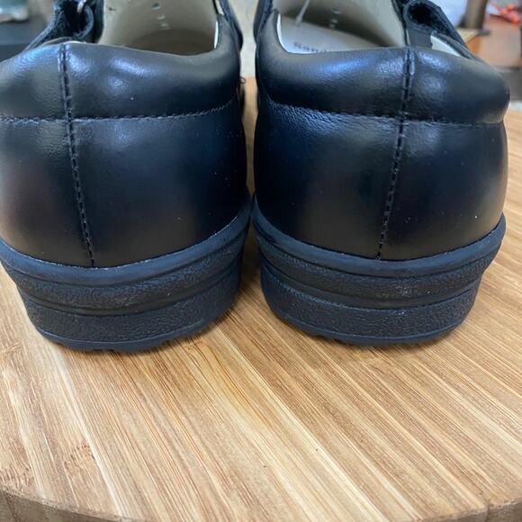 Propet 8 1/2 M NWT Sandle Walker leather shoes - Picture 4 of 11